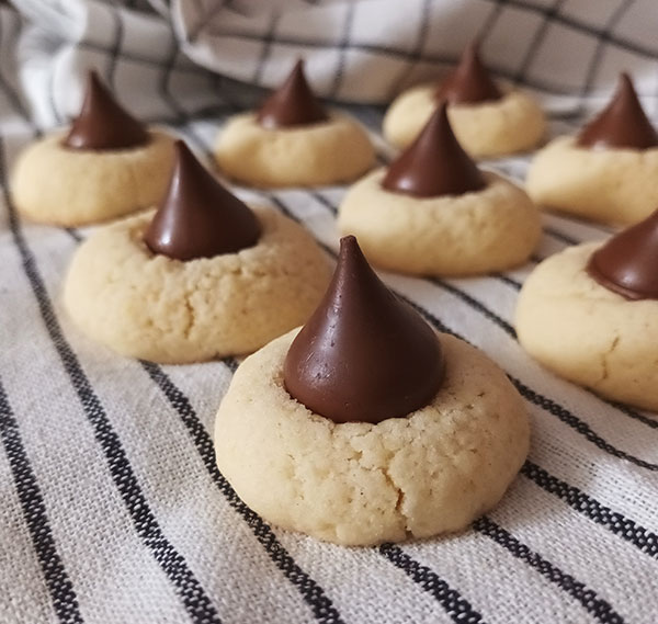 Hershey Kisses Cookies