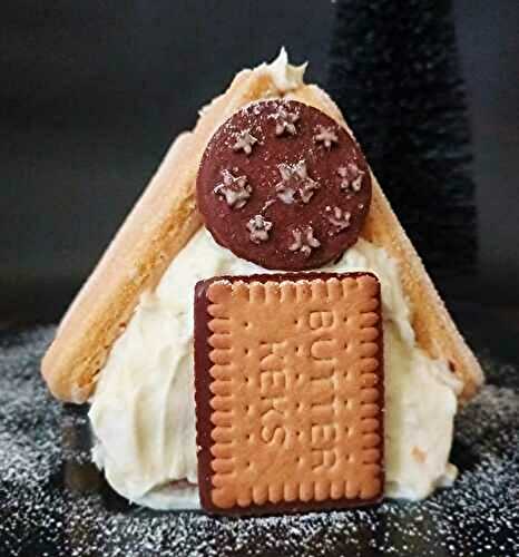 Cannoli Christmas Cottage