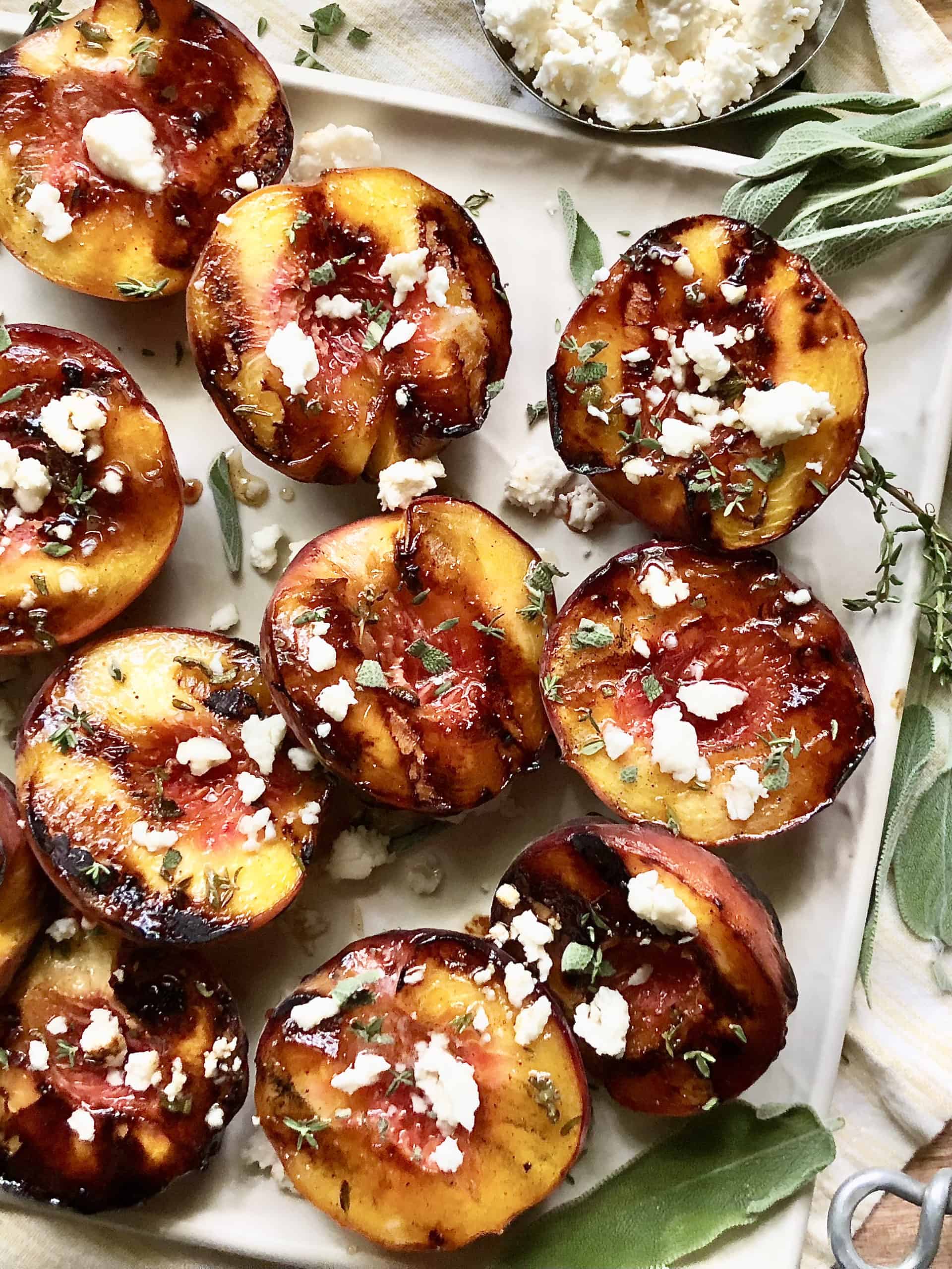 Grilled peaches with honey & queso fresco