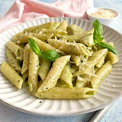 Easy Pesto Pasta with Chicken - One Pot Dinner