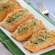 Deliciously Easy Spinach Stuffed Salmon Recipe