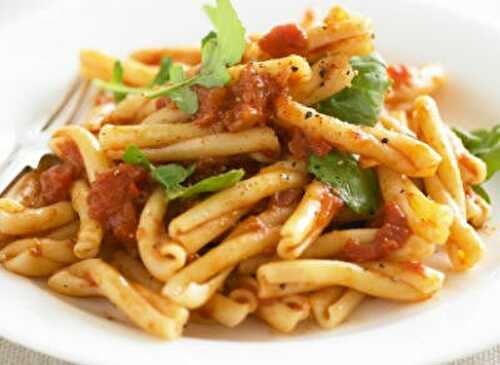 Pasta with Arrabiata Sauce Recipe – Awesome Cuisine