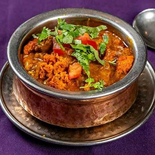 Murgh Mumtaz (Chicken Cooked in Tomato Gravy)