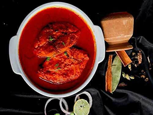 Fish in Tomato Gravy and Green Mango