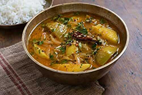 Kairi Khatta (Raw Mango Gravy)