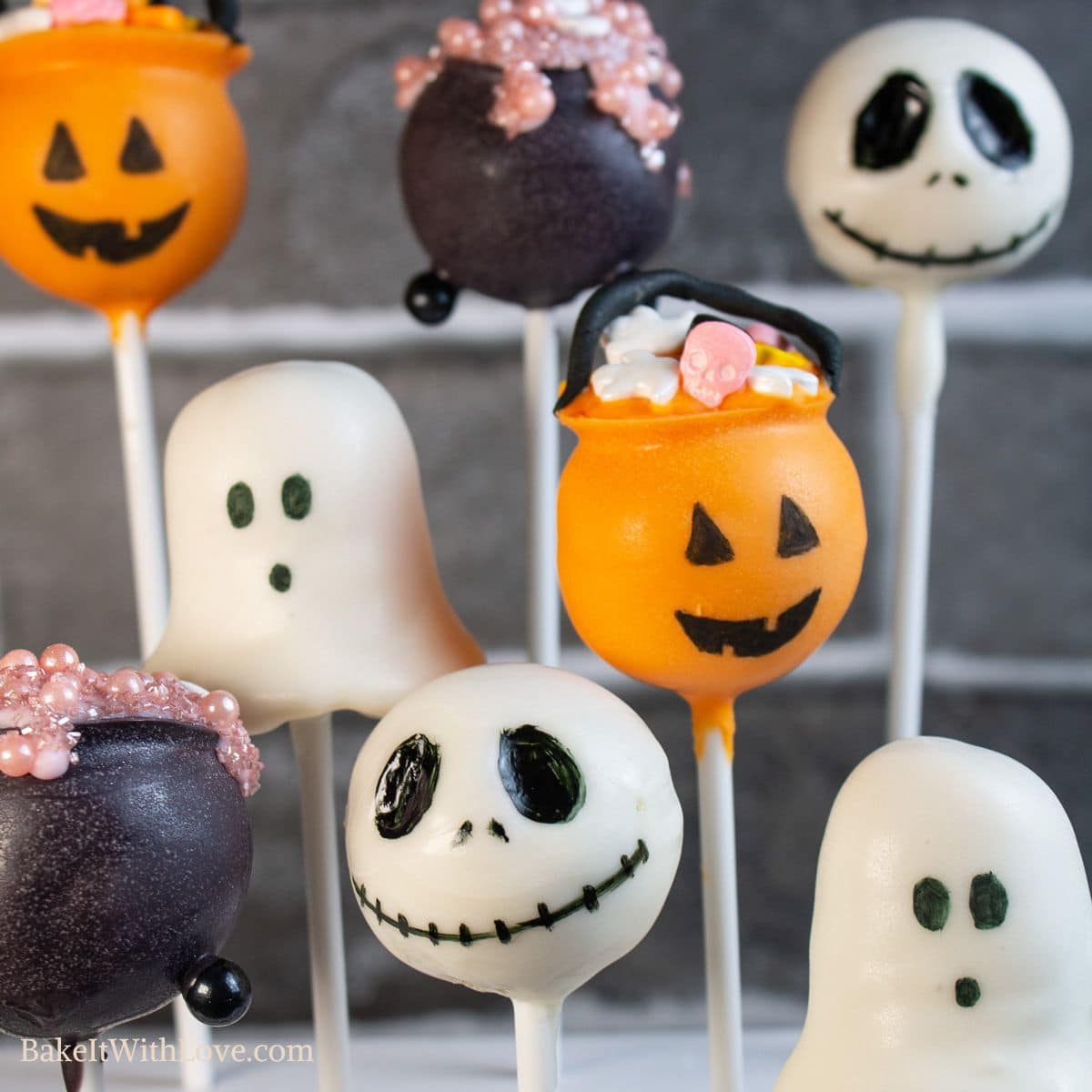 Halloween Cake Pops