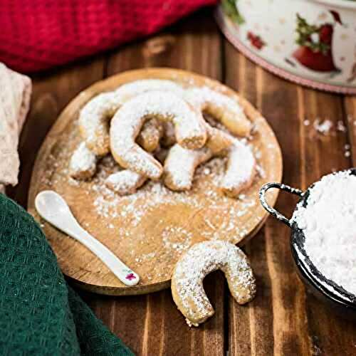 Vanillekipferl Austrian Vanilla Crescent Cookies