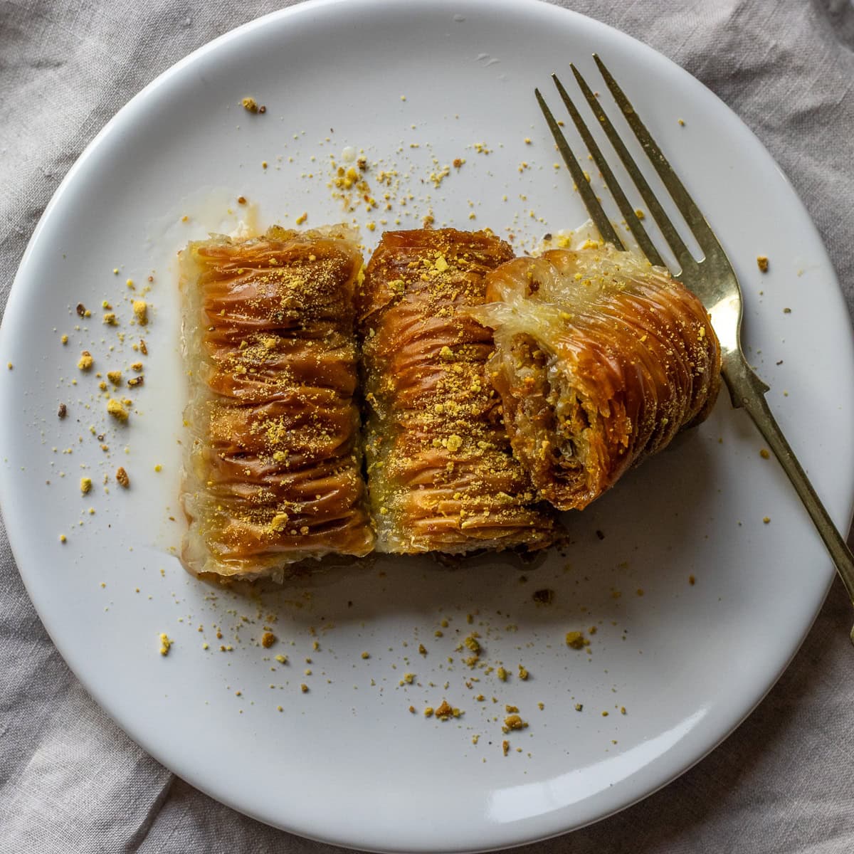 Sari Burma Baklava Rolls - Saragli