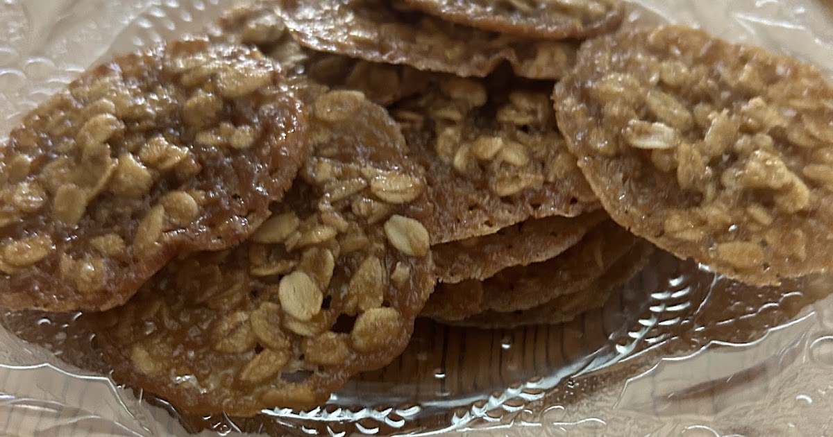 Chewy Oatmeal Lace Cookies 