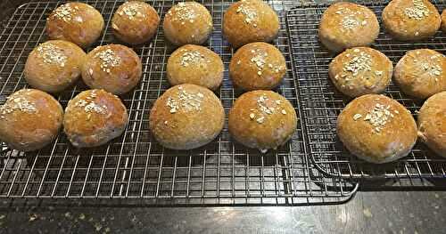 Betsy Oppenneer’s 10-Grain Rolls - Breads From Betsy's Kitchen