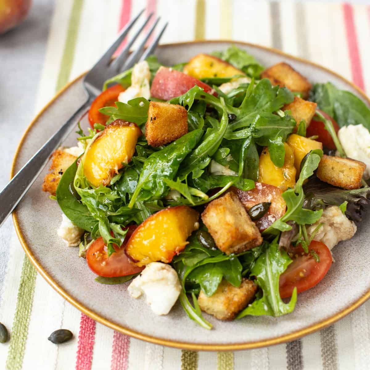 Peach and Mozzarella Salad with Rocket