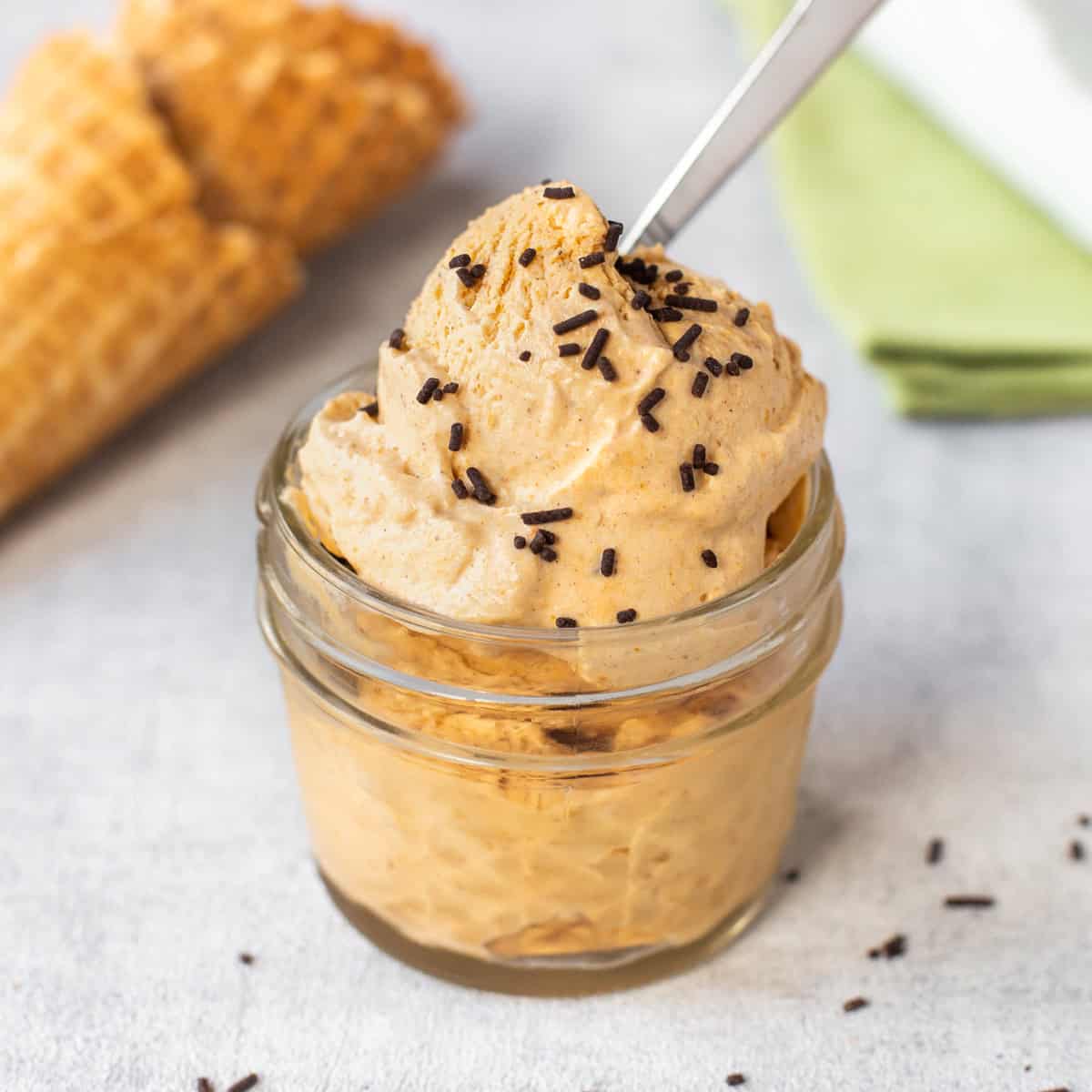 Easy Pumpkin Pie Ice Cream