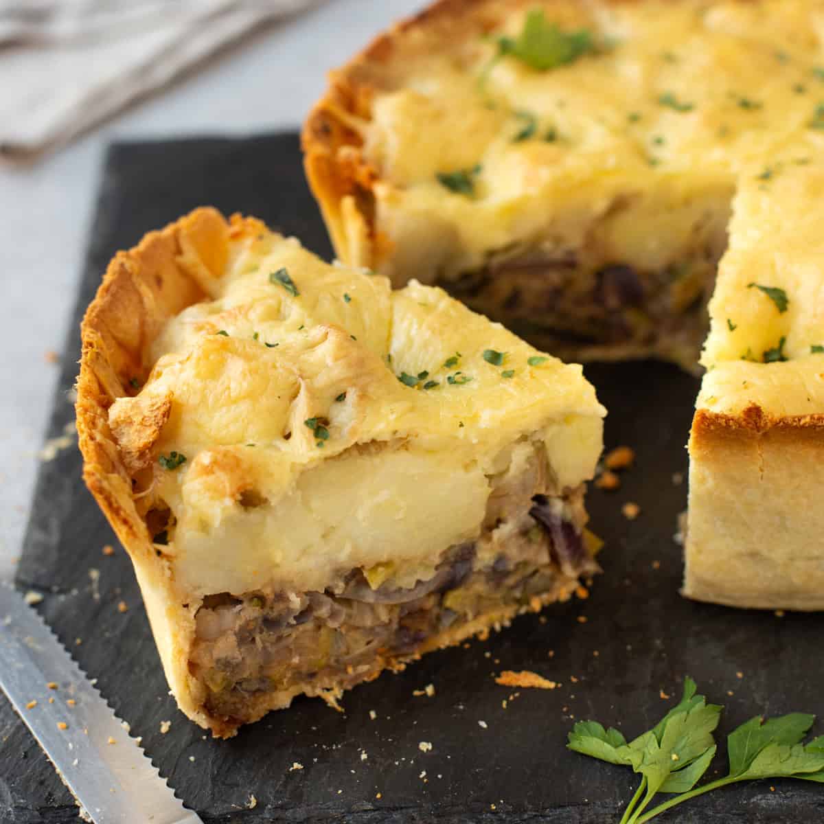 Homity Pie (Cheesy Potato and Leek Pie)