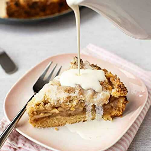Easy Apple Crumble Cake