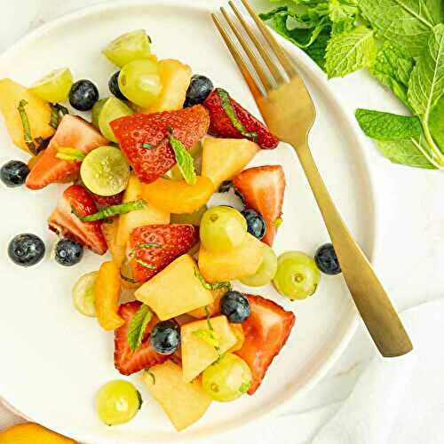 Fresh Maple Lemon Mint Fruit Salad Dressing (Vegan)