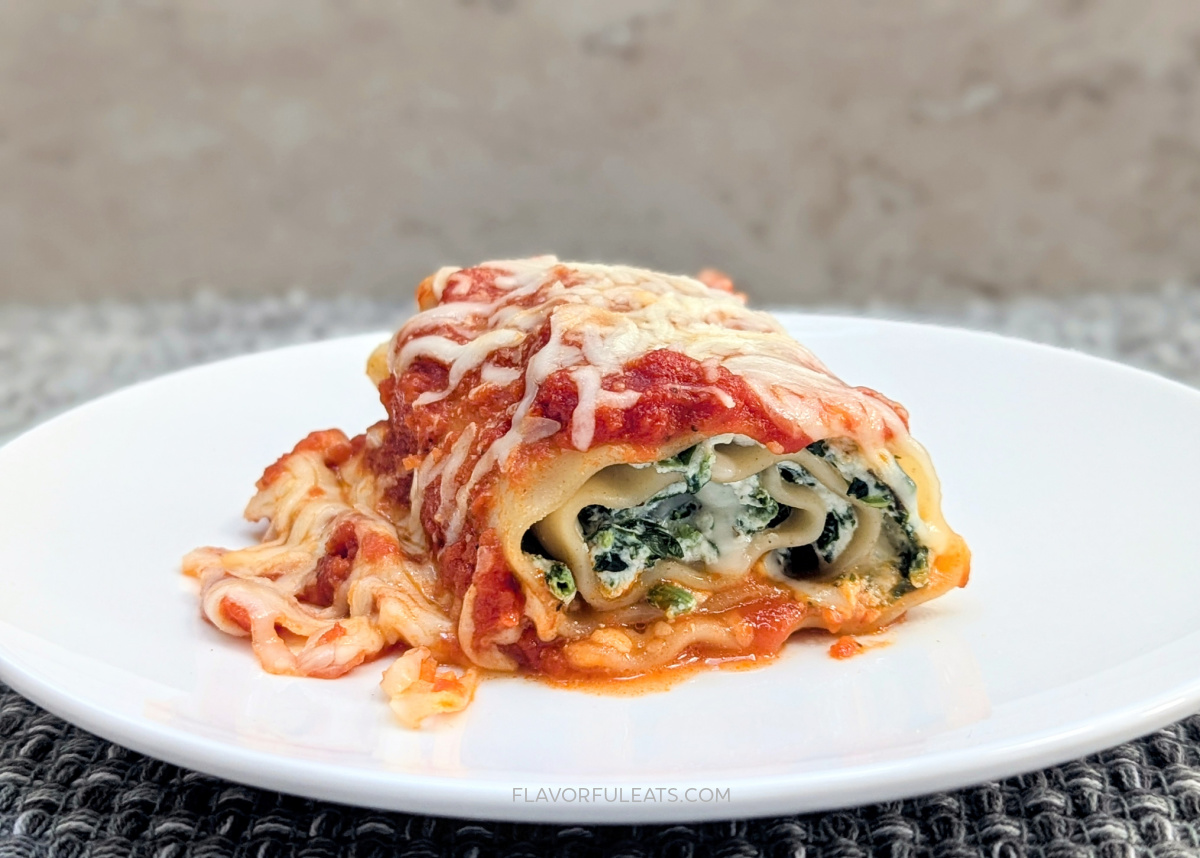 Cheesy Spinach Lasagna Roll Ups