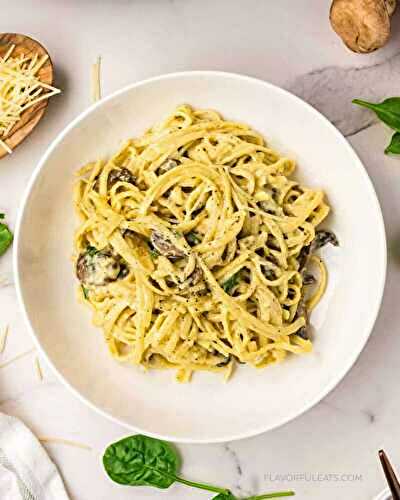 One-Pan Creamy Mushroom & Spinach Pasta