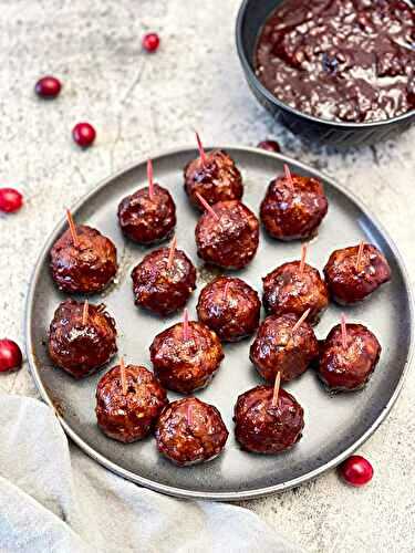 Vegan Meatballs With Cranberry Sauce