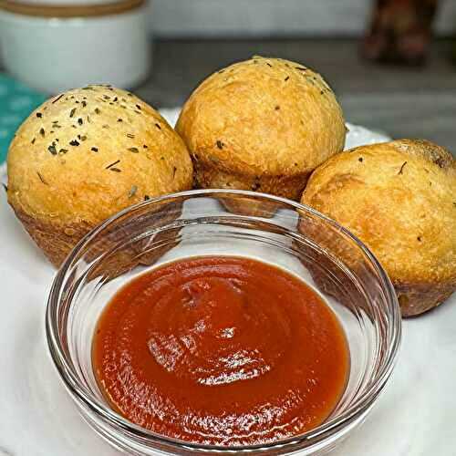 Pepperoni Pizza Bombs