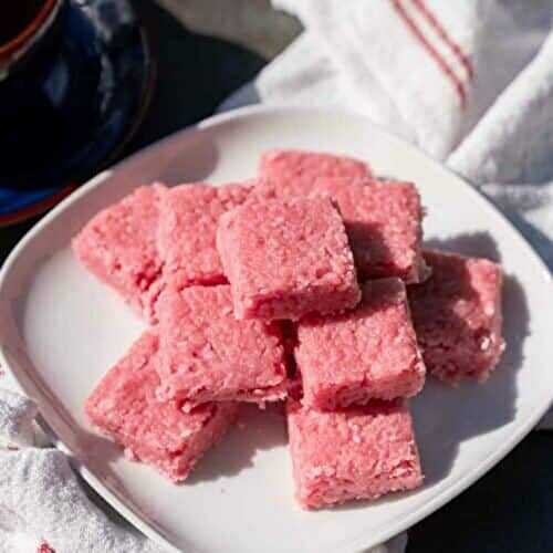 Sri Lankan Pol Toffee (Coconut Candy)