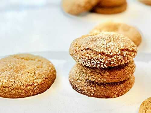 Soft and Chewy Ginger Molasses Cookies