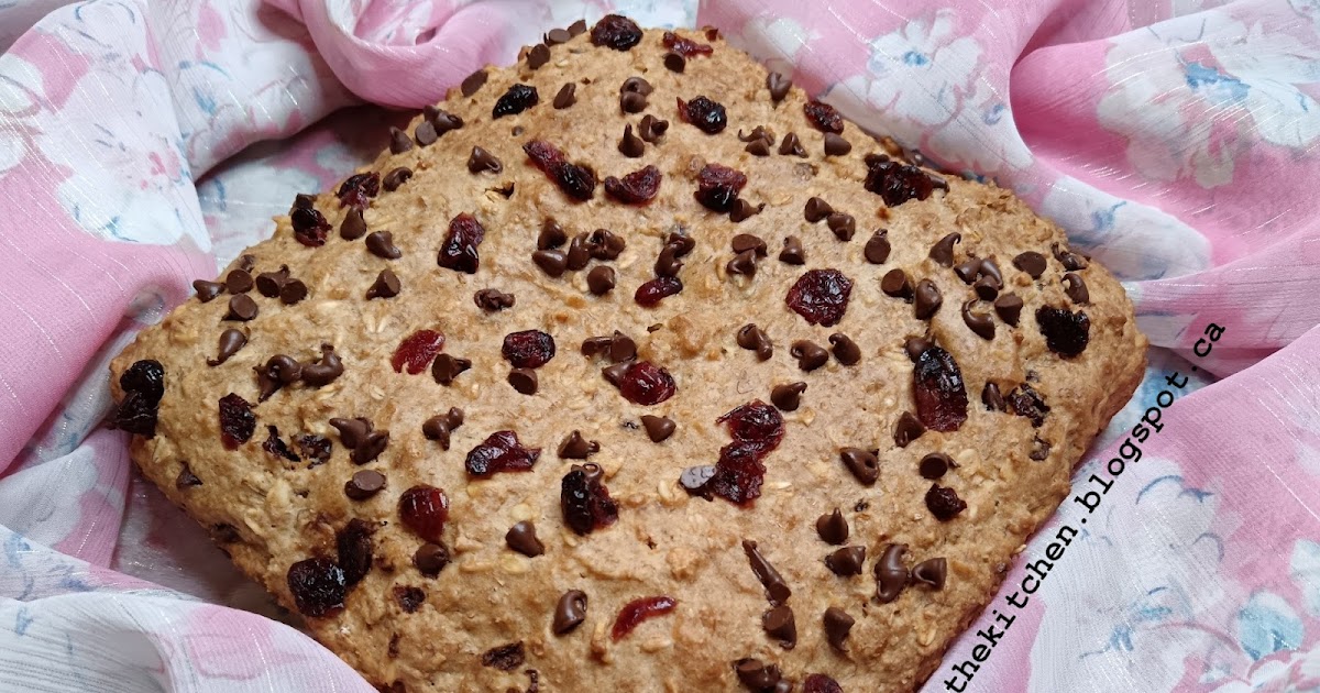 GÂTEAU À LA FARINE DE BLÉ COMPLET, FLOCONS D'AVOINE ET BANANE / WHOLE WHEAT FLOUR ROLLED OATS BANANA CAKE / BIZCOCHO DE HARINA INTEGRAL, COPOS DE AVENA Y PLÁTANO /  كيك دقيق القمح ورقائق الشوفان والموز 