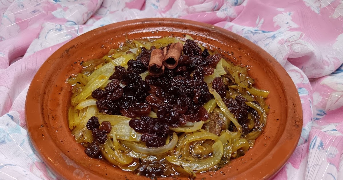 TAJINE DE BŒUF AUX OIGNONS ET AUX RAISINS SECS / BEEF TAGINE WITH ONIONS AND RAISINS / TAJÍN DE TERNERA CON CEBOLLA Y PASAS / طاجين اللحم البقري و البصل و الزبيب 