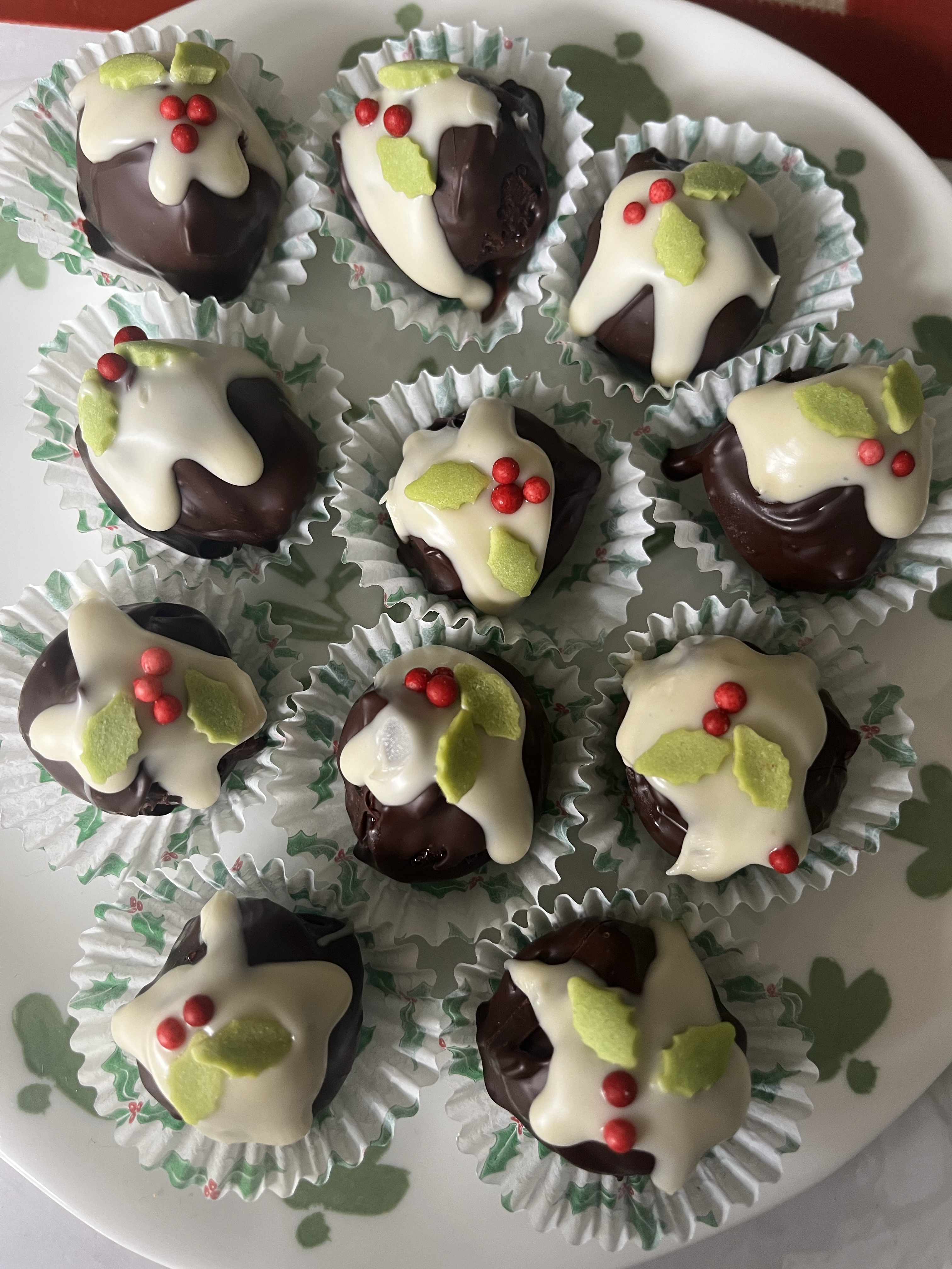 Christmas Pudding Truffles - dairy-free