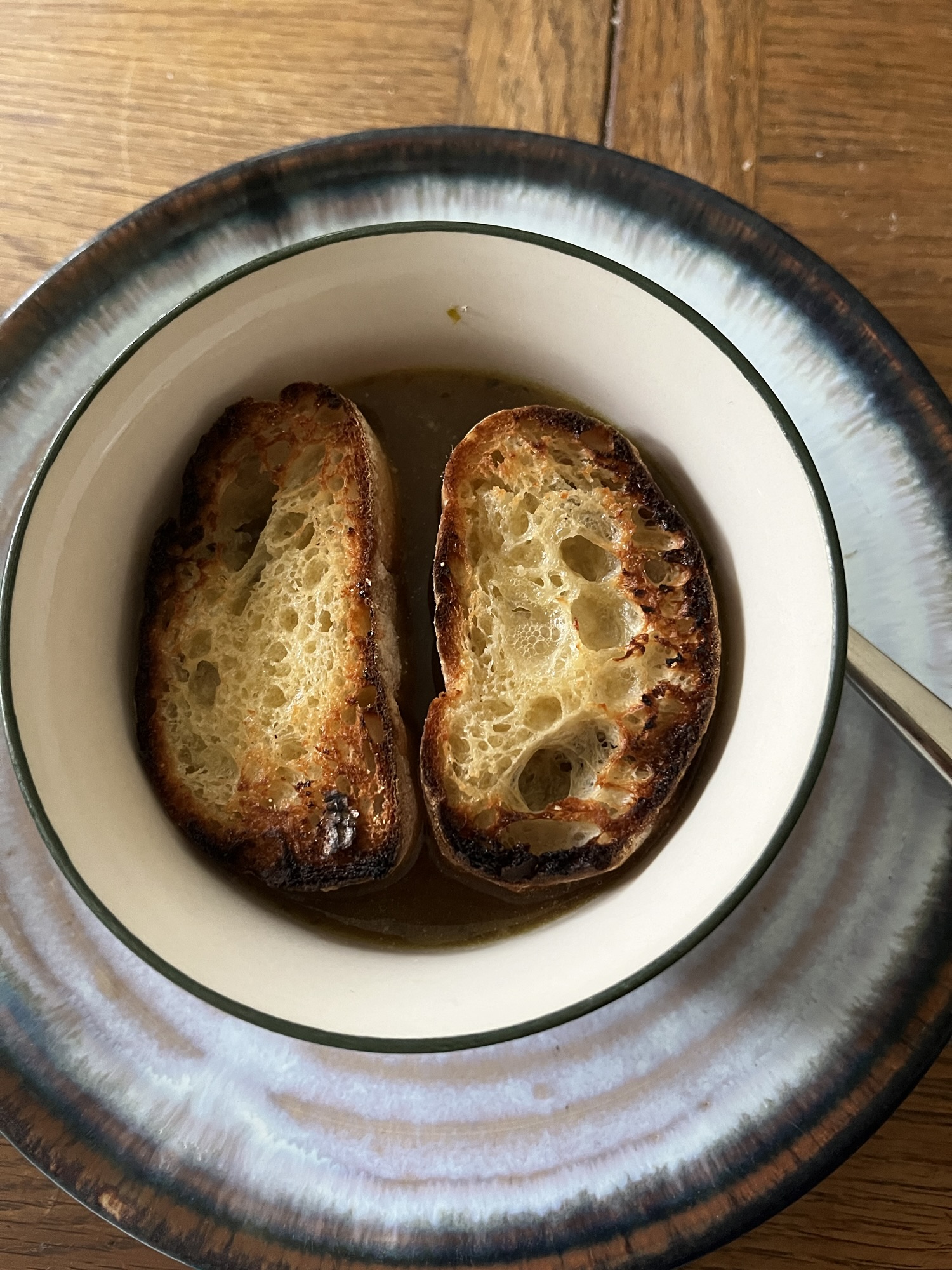 French Onion Soup - vegan (with a vegetarian version)