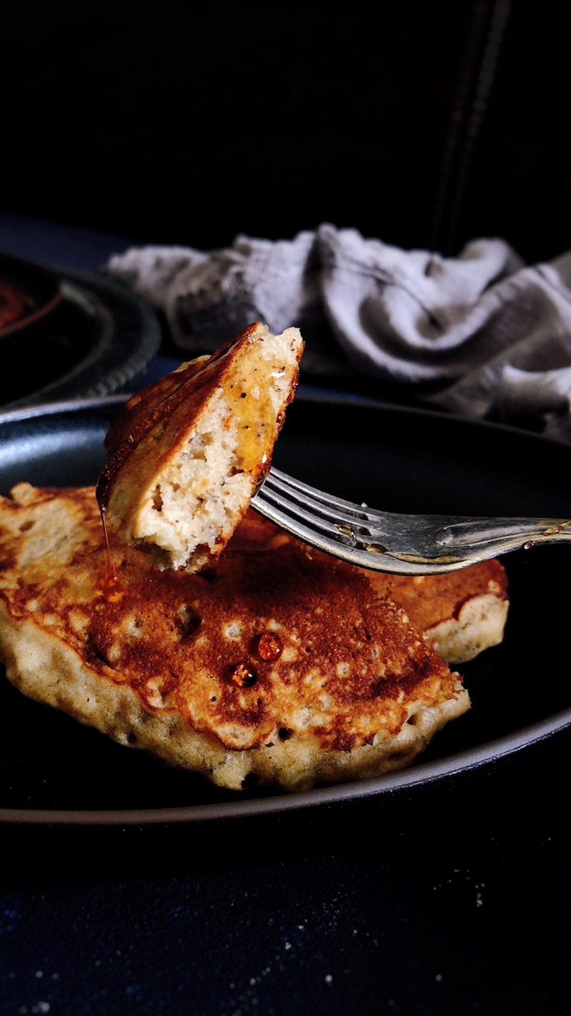 Moist & Fluffy Banana Pancakes