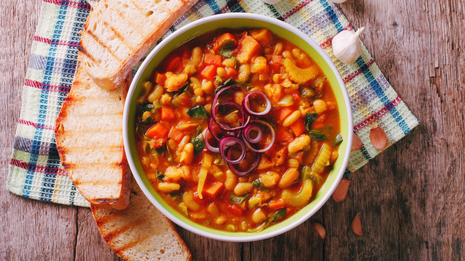 Our 22 TOP Rated Soup Recipes That Are Warm and Comforting