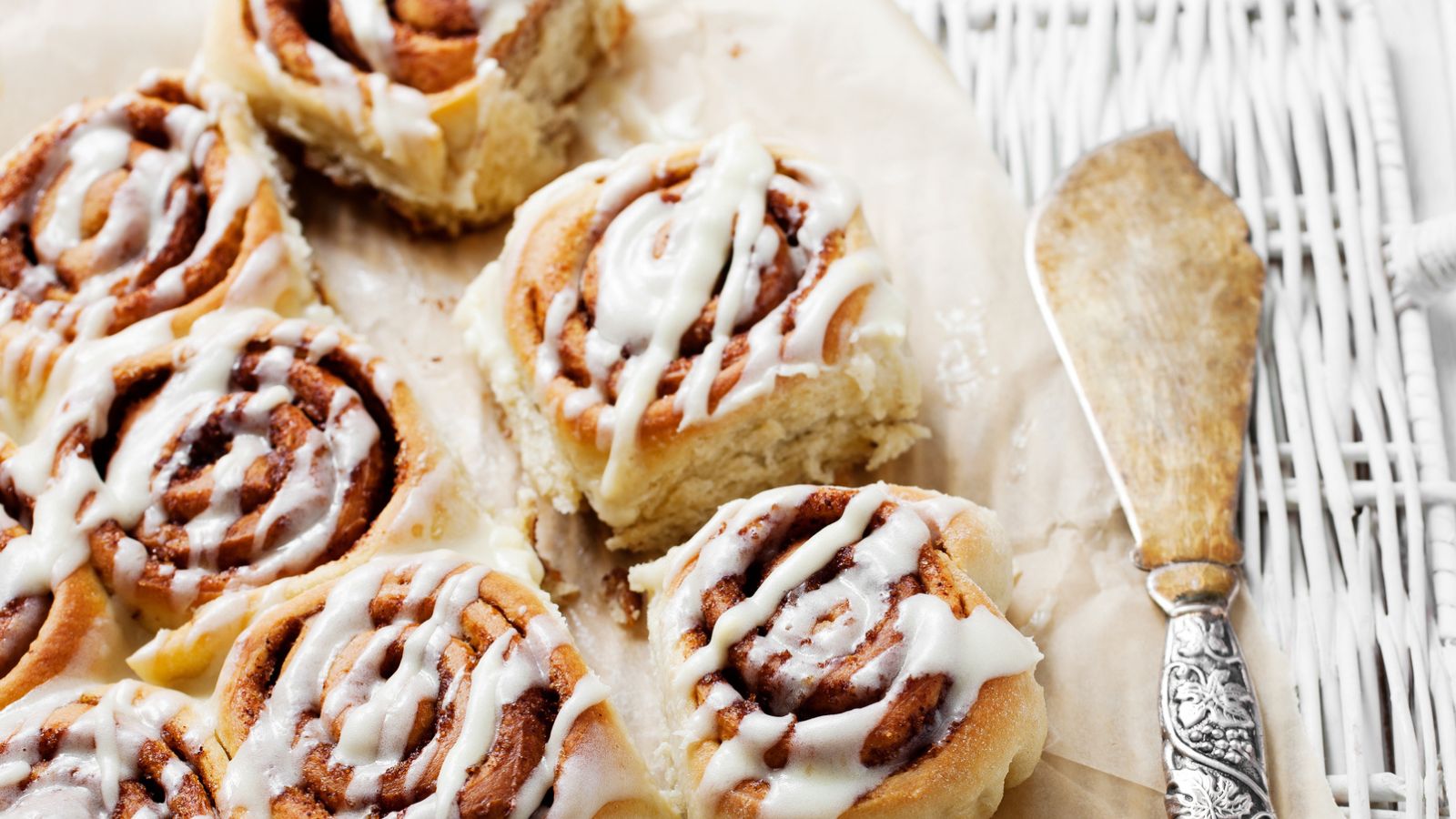 15 Desserts That Work Brilliantly As Breakfasts Too