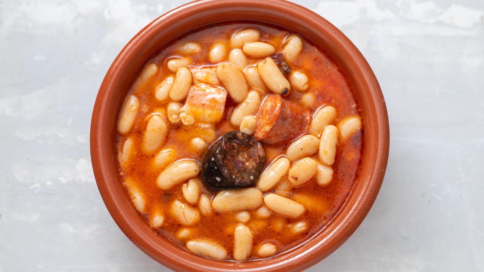 20 Healthy Dinners That Start with a Can of Beans