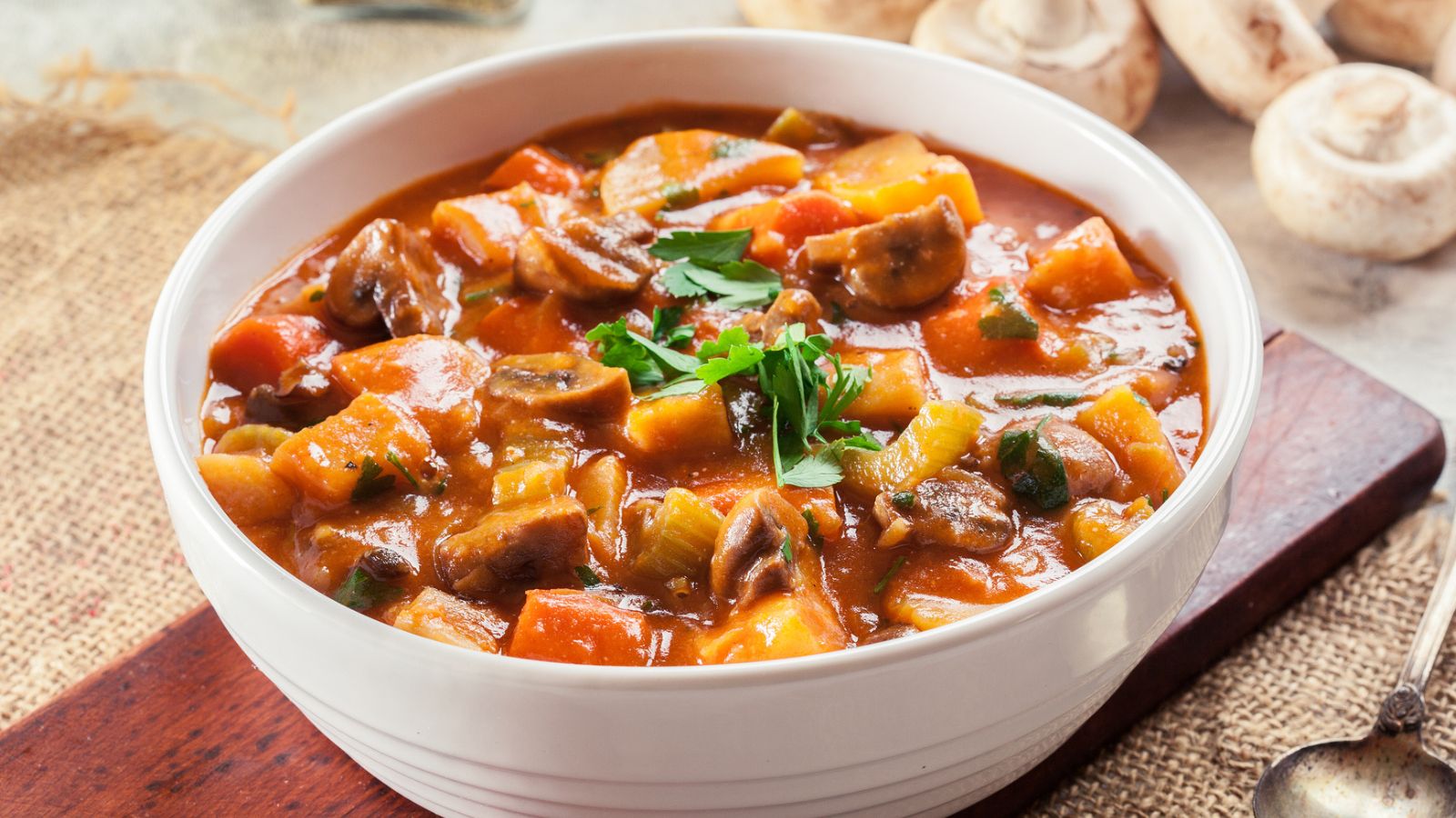 20 Hearty Stew Recipes You Can Easily Whip Up At Your Next Garden Party