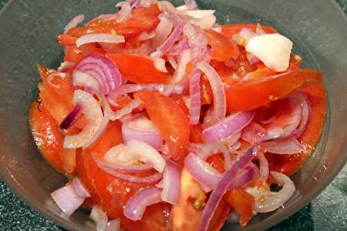 Curtido de Cebolla y Tomate – Salat oder Salsa zu allen Speisen in Ecuador – Salad or Salsa to all dishes in Ecuador – Pane Bistecca