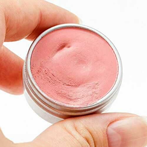 Homemade DIY Blush Cream Recipe With Two Ingredients