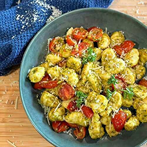 🍃 Gnocchi with Pesto Sauce and Roasted Tomatoes