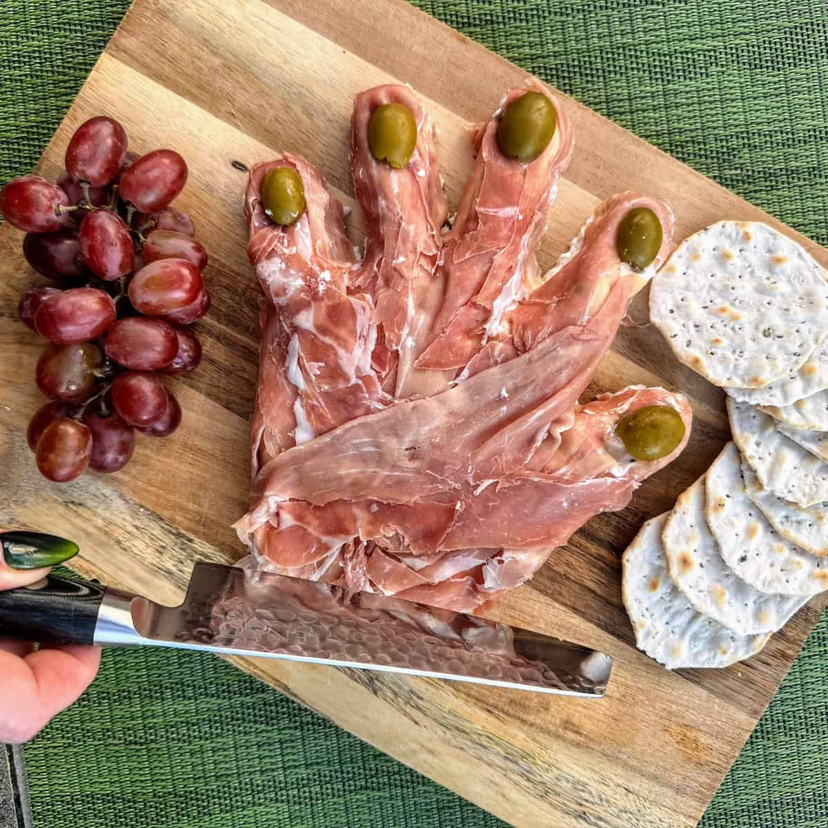 🩸 Severed Hand Halloween Snack Board