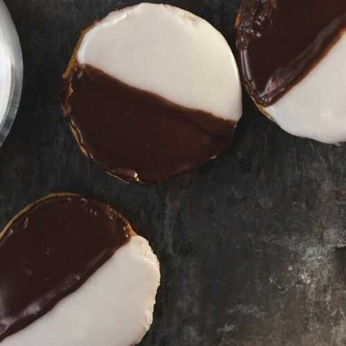 Black and White Cookie