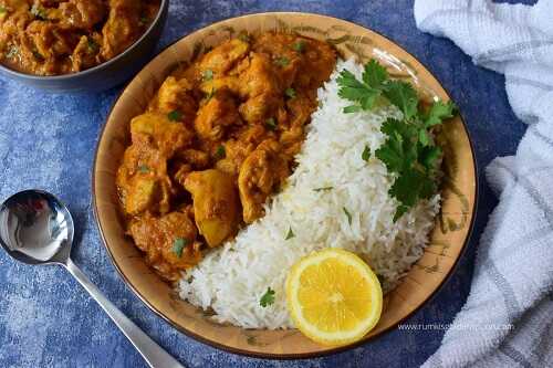 Creamy coconut chicken curry | Coconut chicken curry Indian | Coconut chicken curry easy - Rumki's Golden Spoon