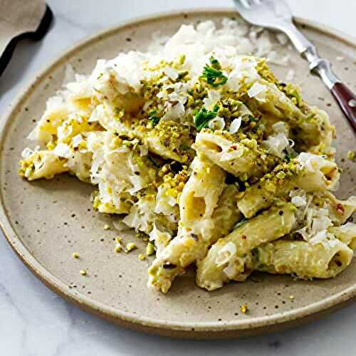 Pasta with Pistachio Sauce