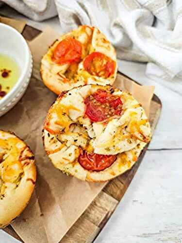 Easy Italian Dinner Rolls (with Biscuits!)