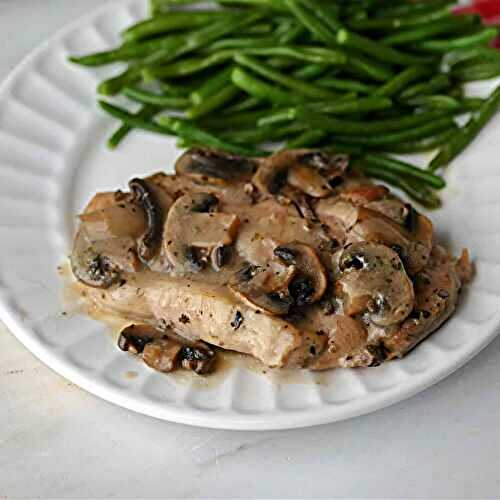 Baked Pork Chops in Mushroom Soup Gravy