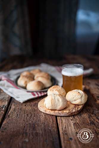 Hefeweizen Mozzarella Bombs - The Beeroness