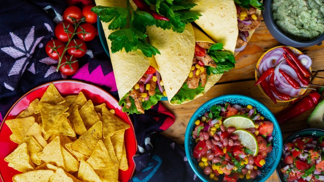 Mexican Food: 23 Popular Dishes + 4 Secret Recipe Tips