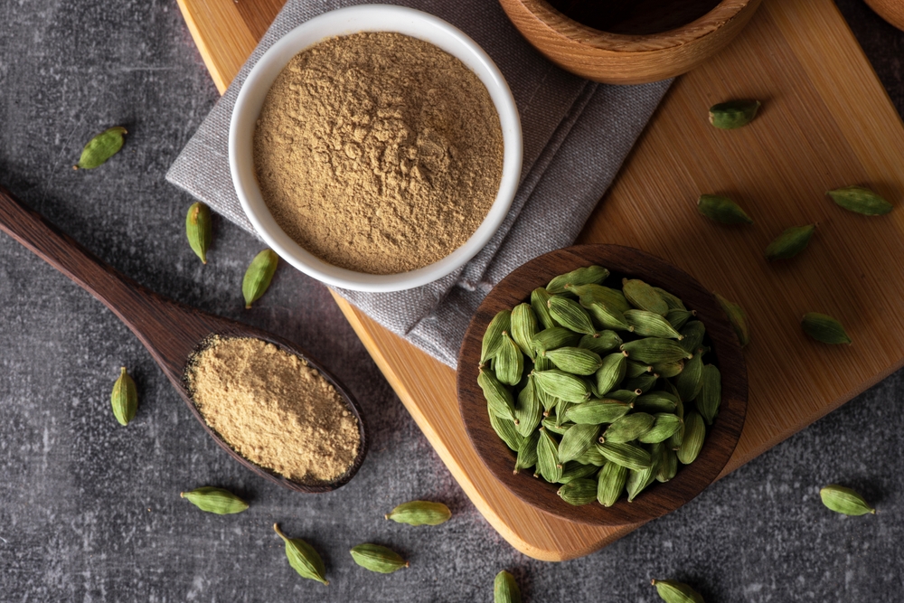 5 Substitutes for Cardamom + 3 Tips