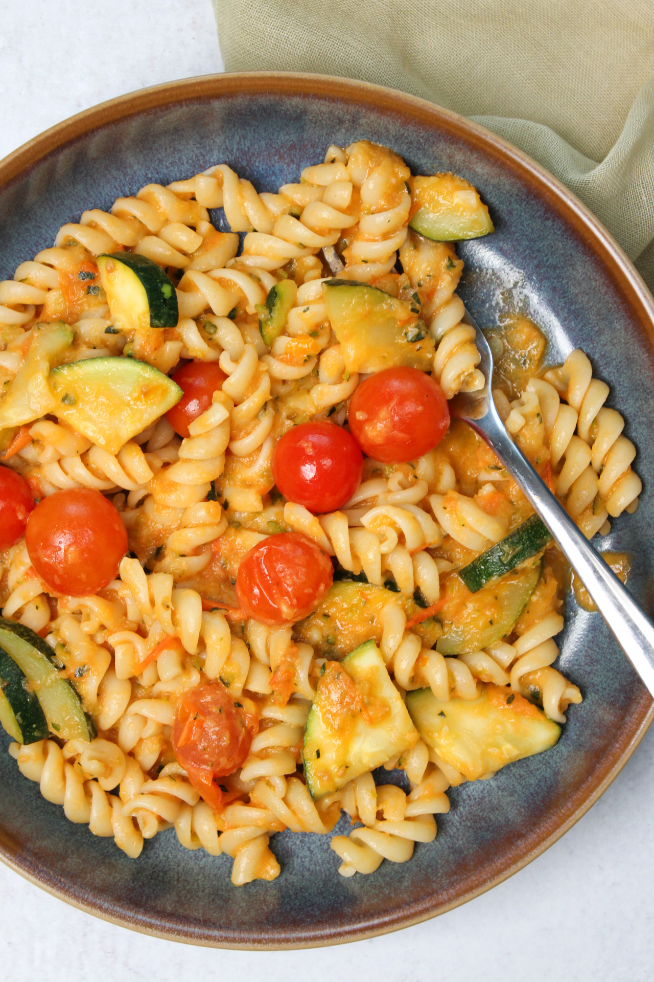 Pasta With Zucchini And Tomatoes