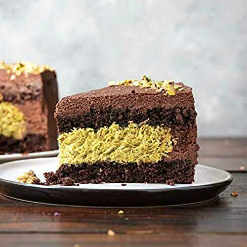 Dubai Chocolate Pistachio Cake