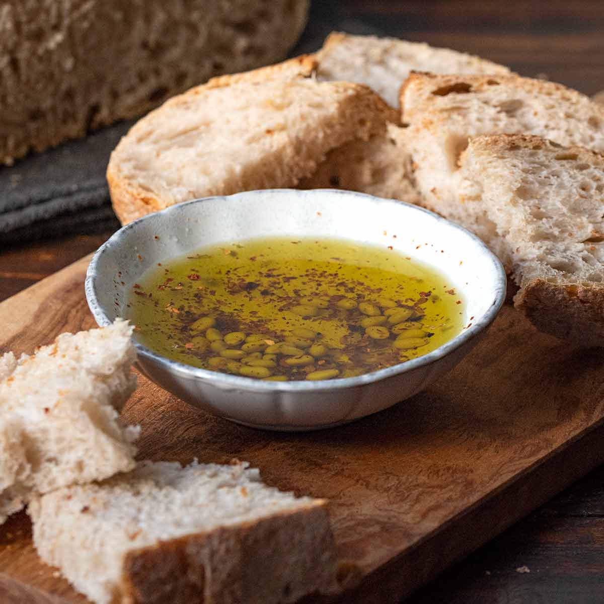 Simplest Olive Oil Bread Dip (+ 5 extra flavors) 💚