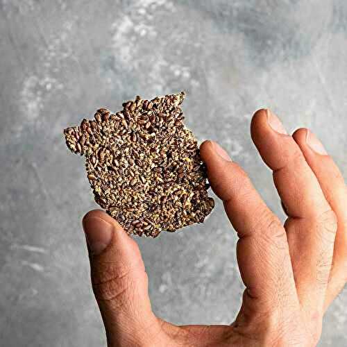 Easy flaxseed crackers (with chia seeds)